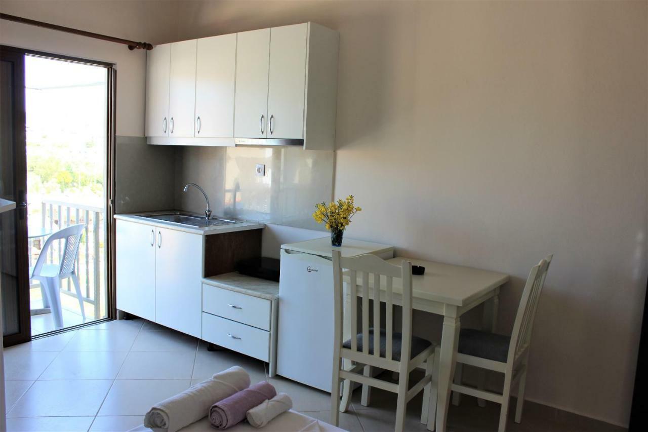 Oleva Studio'S & Apartment Ksamil Exterior photo